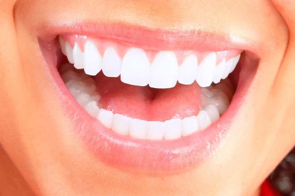 5 Essential Tips for Maintaining Healthy Teeth and Gums: A Complete Guide for Dental Health